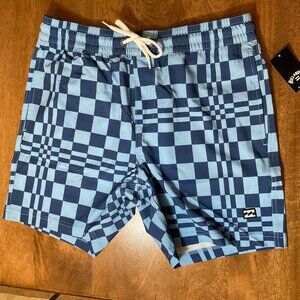 Billabong Mens Active Shorts NWT Size Small S Blue Checkered
